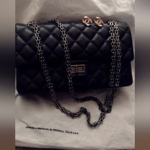 Black leather Quilted shoulder bag New,,,10x7x
